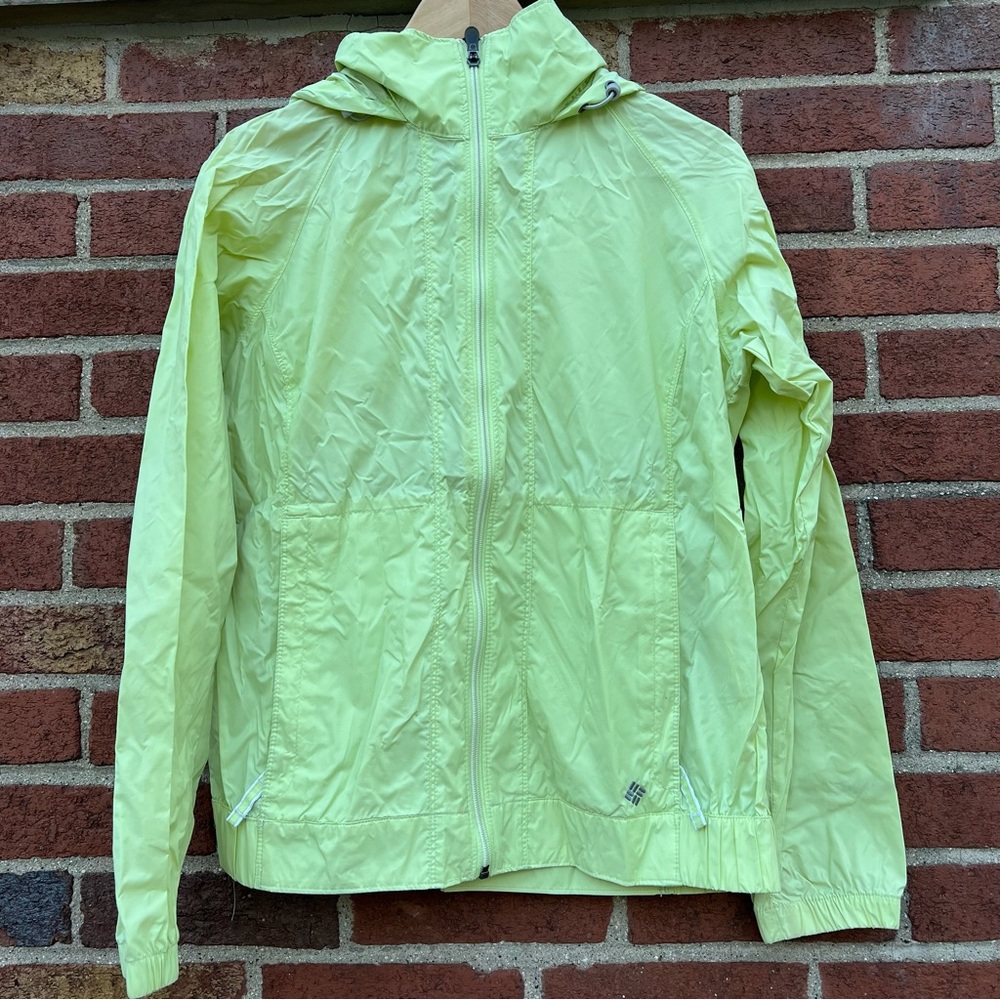 Columbia Womens Windbreaker Roll Up Hooded Omni Shield Jacket Green Size Med